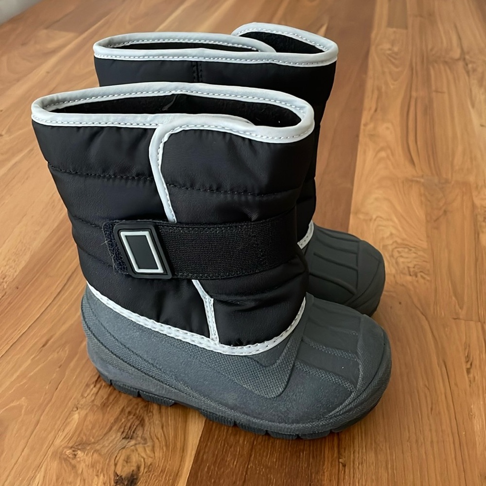 Cat & Jack Snow Boots